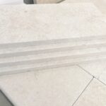 marbre galala bord droit