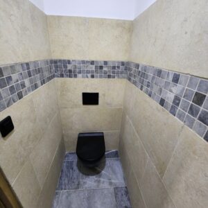 SALLE DE BAIN TOILETTE 40X60 PIERRE EGYPTE GALALA MOSAIQUE BLUESTONE LIGHT MEUBLE MIROIR BALI VASQUE TRAVERTIN (3)