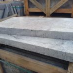 Margelle travertin silver 1er choix 61x33x5cm bord droit Pierre discount