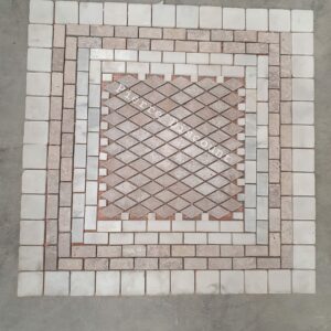 Rosace en pierre travertin