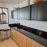 matériau prestigieux, brillant, remarquable