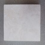 10x10x1cm – Travertin vieilli 1er choix – Light Mixte Adouci rebouché